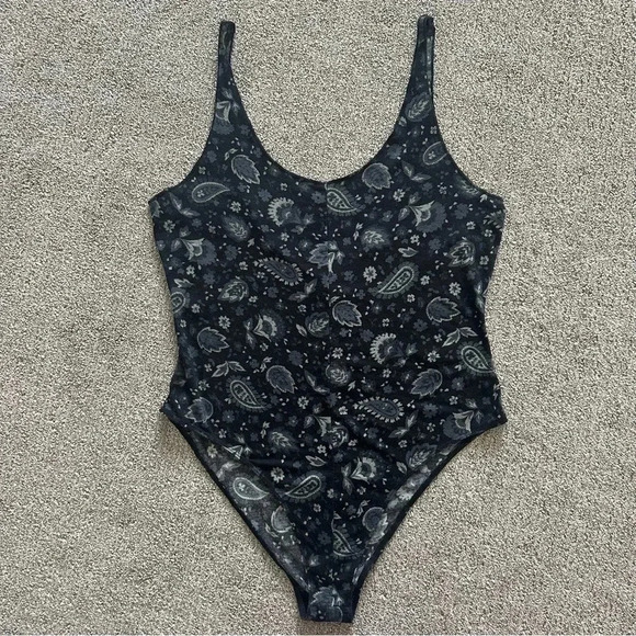 Free People Scooped Up Paisley Bodysuit Size Large - Picture 2 of 10